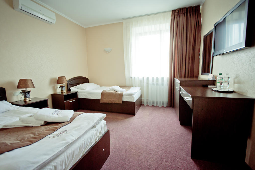 Grand Sport Hotel Brovary Kamer foto