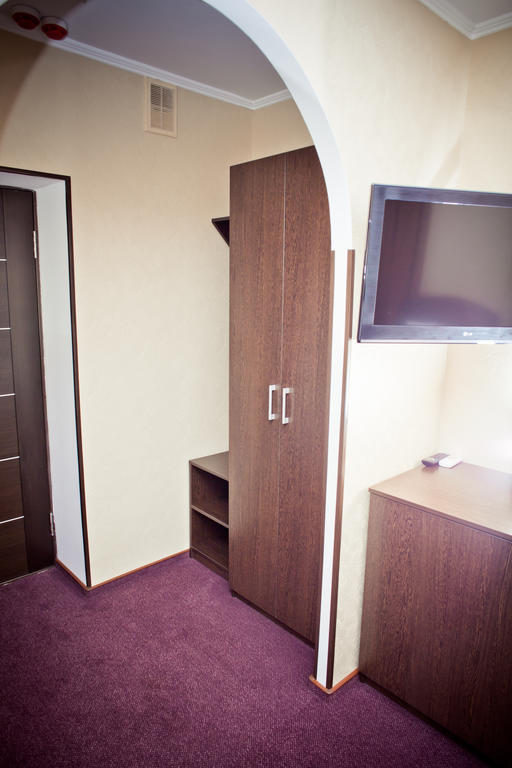 Grand Sport Hotel Brovary Kamer foto