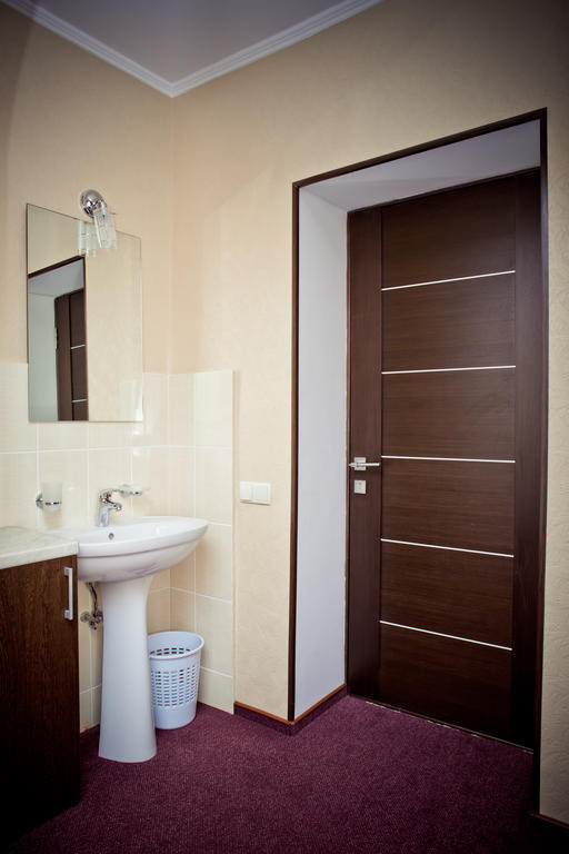 Grand Sport Hotel Brovary Kamer foto