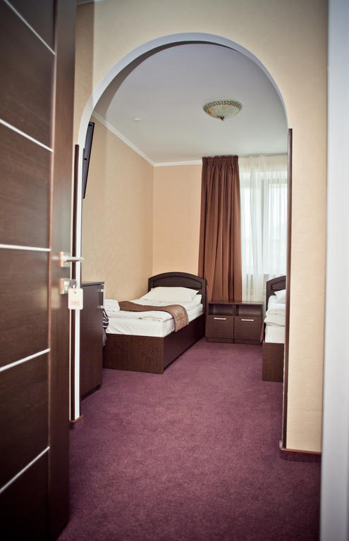Grand Sport Hotel Brovary Kamer foto