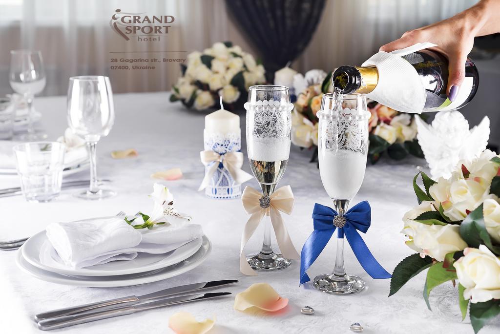 Grand Sport Hotel Brovary Buitenkant foto